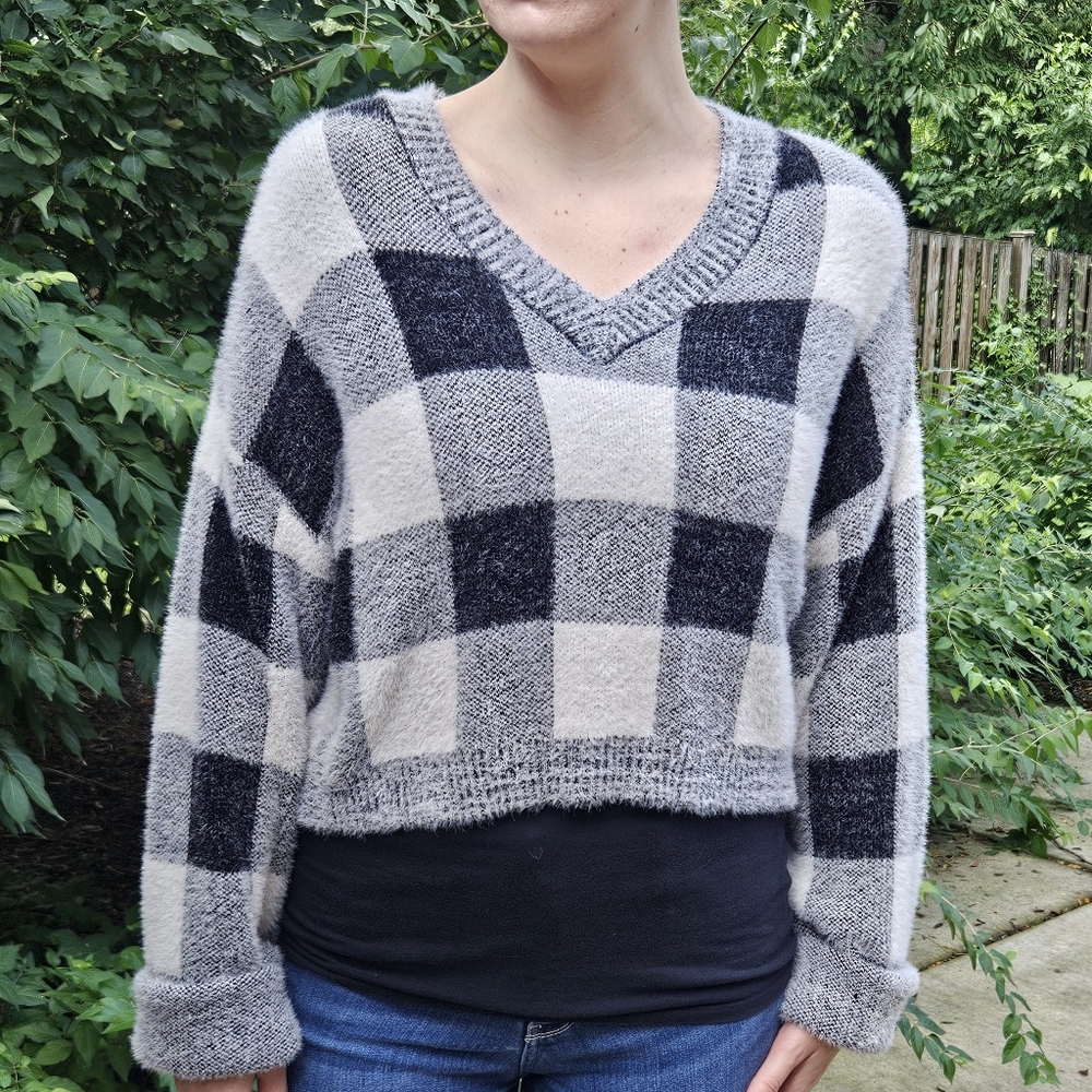 ALYA Super-Soft Plaid Sweater HOST PICK!